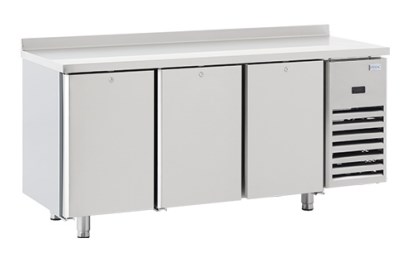 Стол холодильный с тремя дверьми стандартной серии CRYSTAL STD 360 S Столы производственные